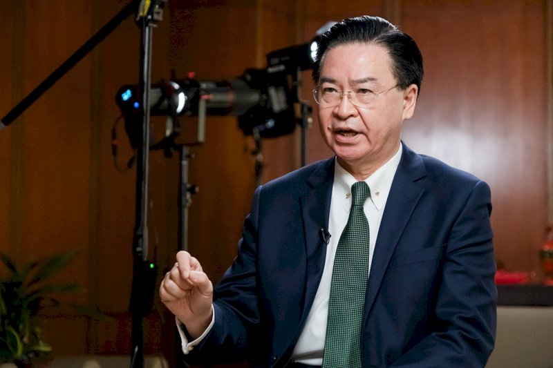 Министр иностранных дел Тайваня дал интервью телеканалу CNN (фото CNA)