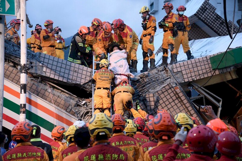 Один человек погиб, 146 получили травмы в результате мощного землетрясения 18 сентября