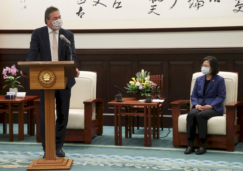 Президент Тайваня встретилась с депутатами Бундестага