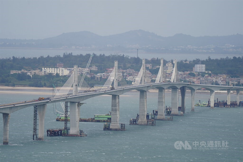 Цзиньмэньский мост открылся после 30 лет строительства