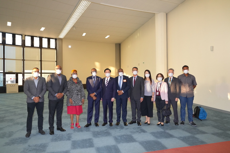Премьер-министр Сент-Люсии прибыл на Тайвань с официальным визитом