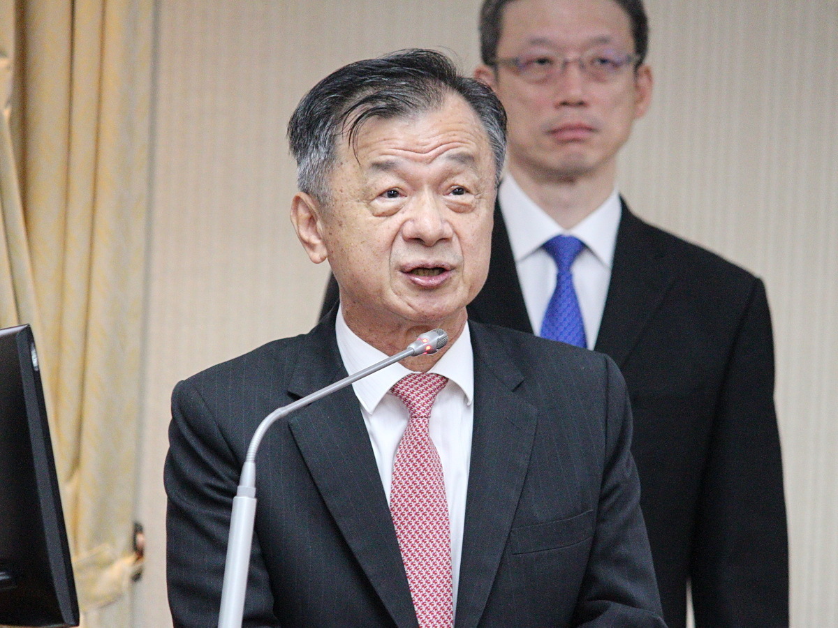 Глава СМК ответил на вопросы о визите Ма Ин-цзю в Китай. Фото: CNA